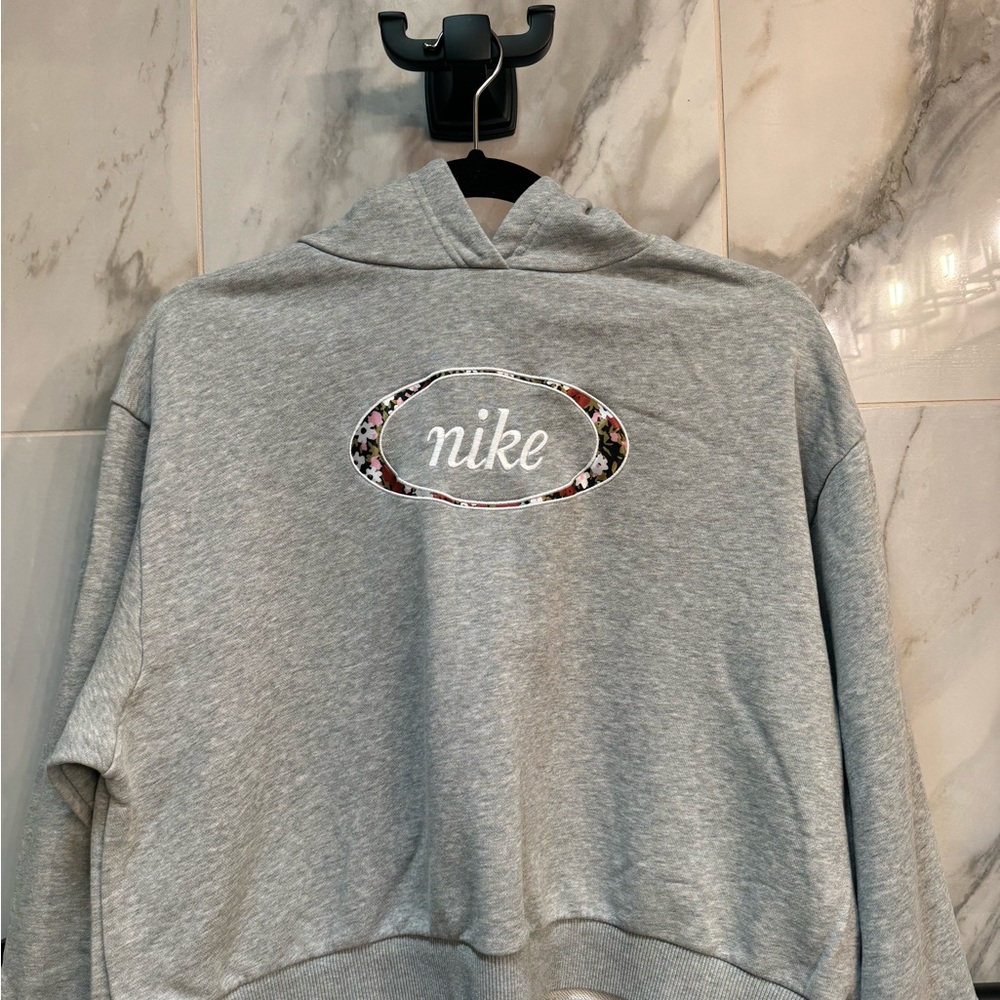Nike Heather Gray Pullover